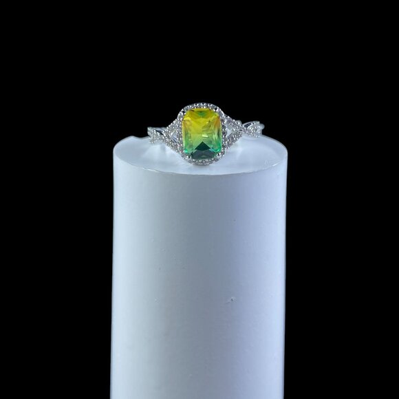 Yellow Green Gemstone Ring Sz 8 Silver Tone Cocktail Celestial Statement Jewelry - Picture 2 of 5